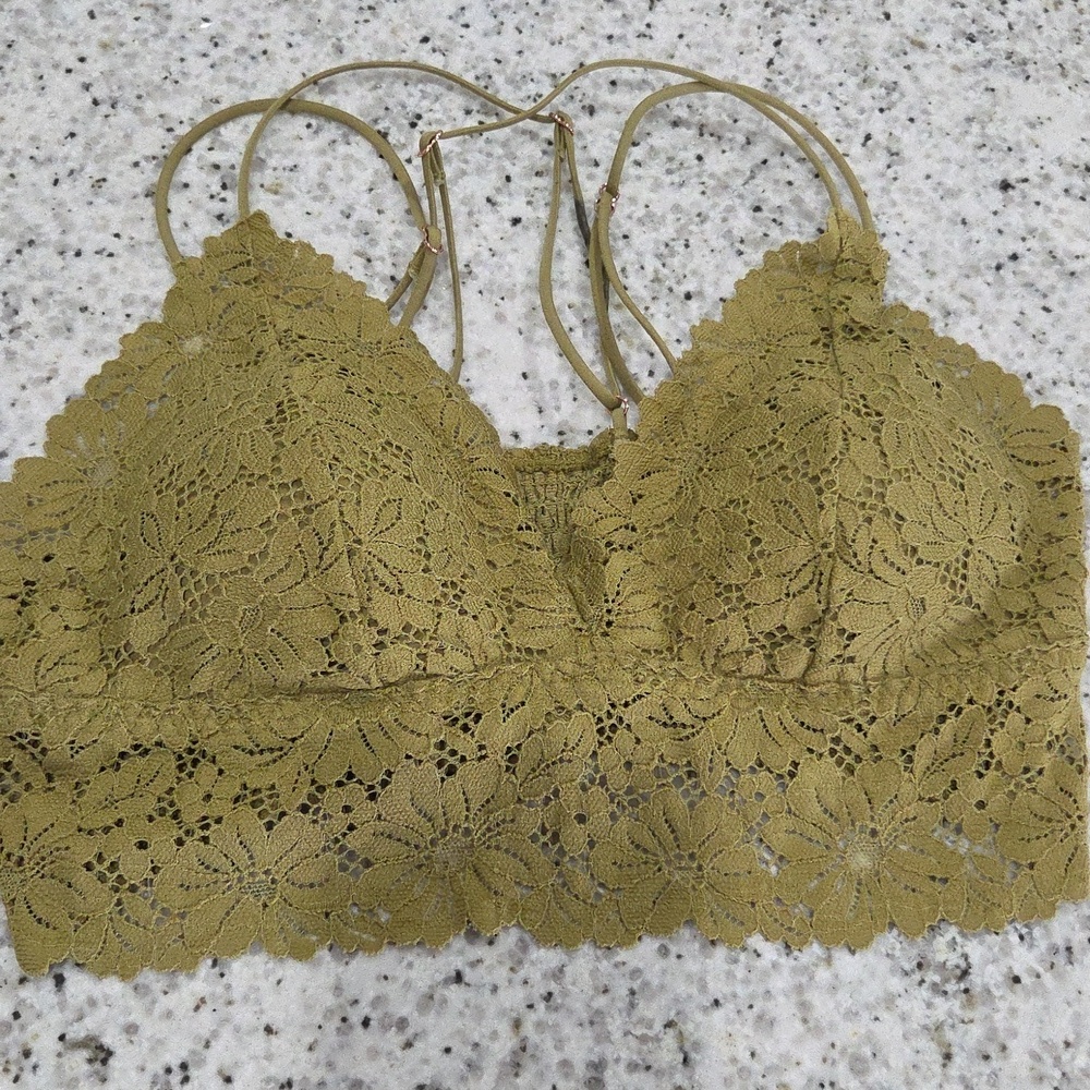 Pink Lined Lace Bralette In Avocado, Large